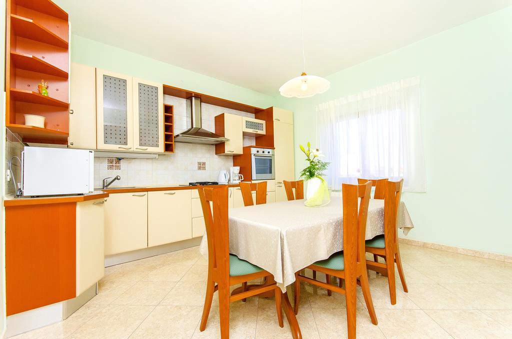 Apartment San Kaštela エクステリア 写真
